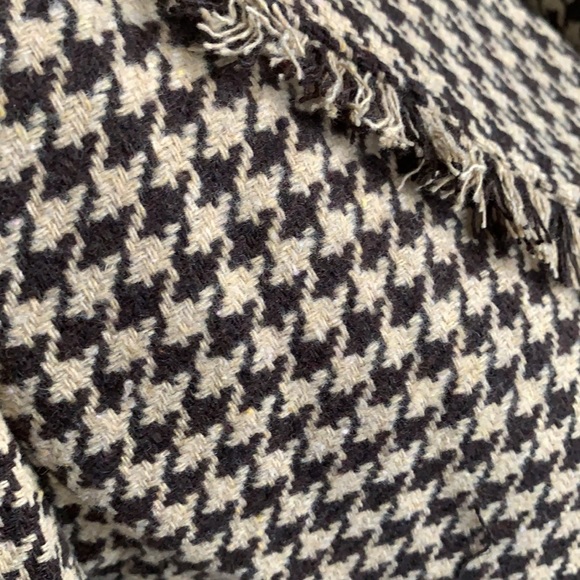 ❌DONATED❌Tan Brown Houndstooth Frayed Edging Lined Blazer - Picture 12 of 12